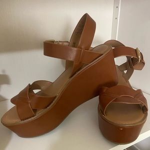 Franco Sarto Tan Leather Wedges for summertime ☀️❤️☀️